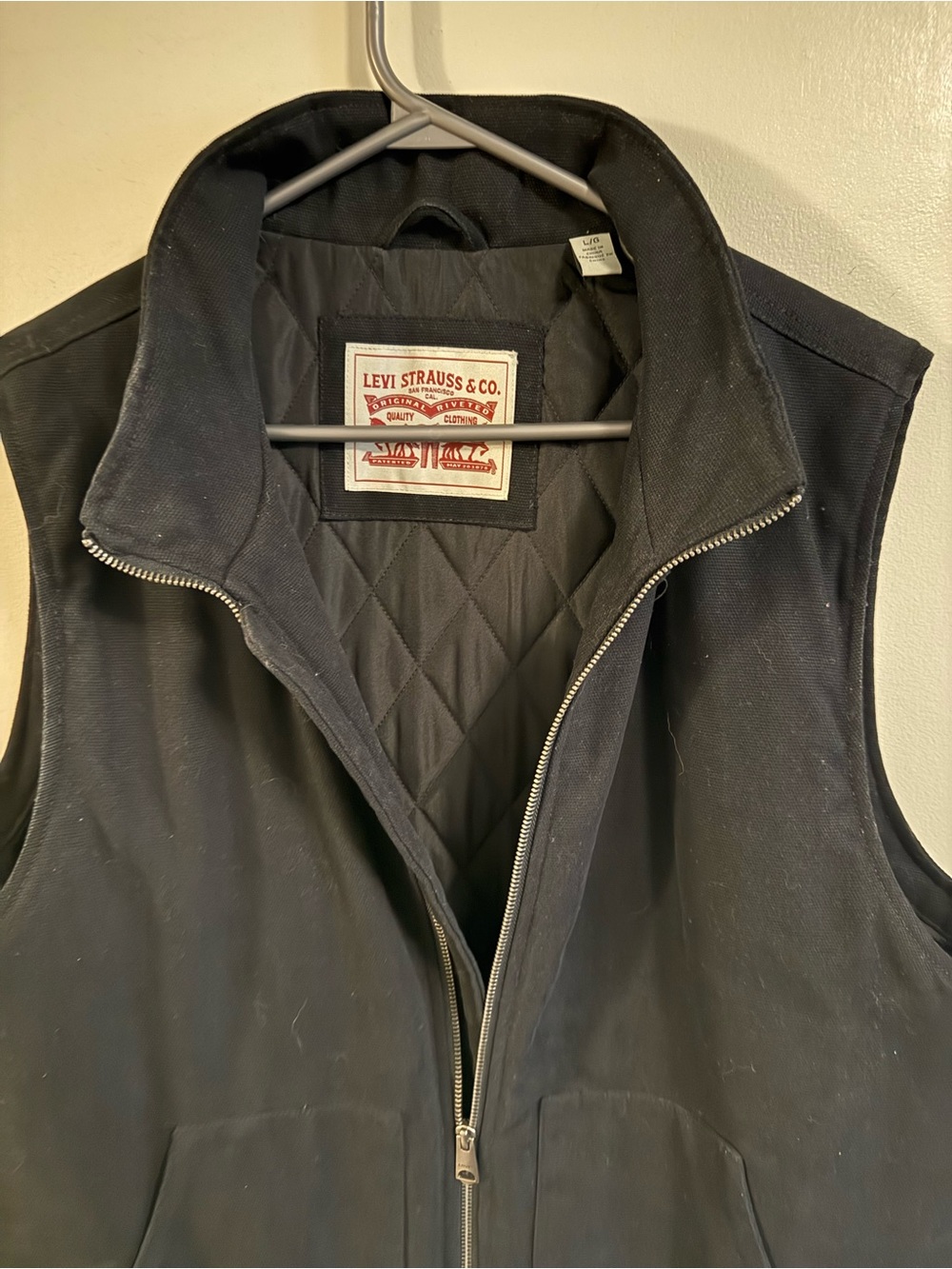 Levi’s Vest - Picture 4 of 4